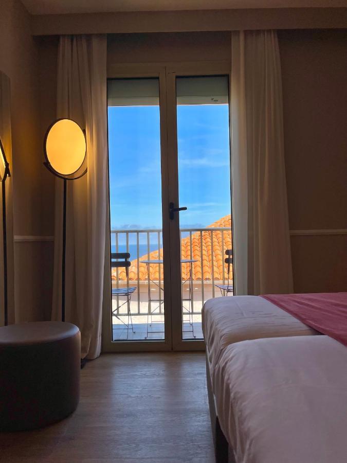 Hotel Restaurant Christophe Colomb Calvi  Exterior photo